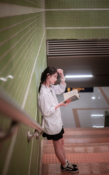 Transfer student scholarships