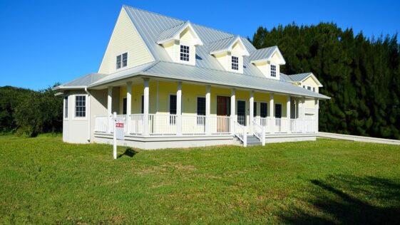 Mortgage Rates Dip This Week: What It Means for Homebuyers in 2023